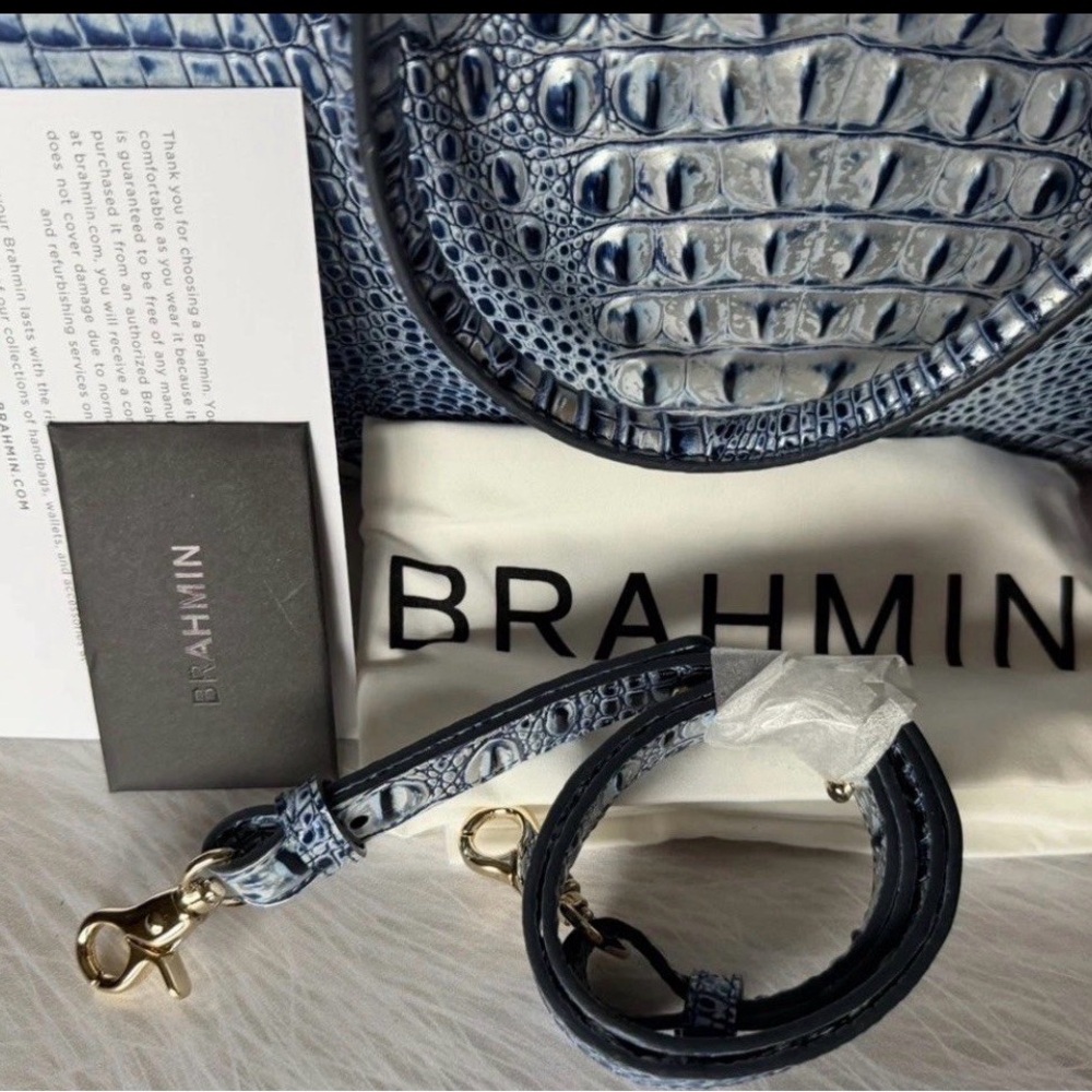NWT Brahmin Costal Blue Small Finley handbag - Picture 5 of 15